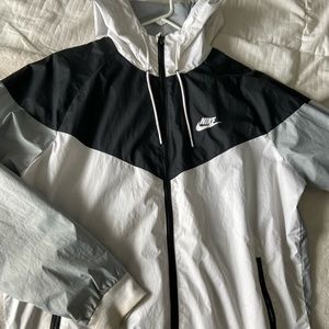 Men’s Nike raincoat